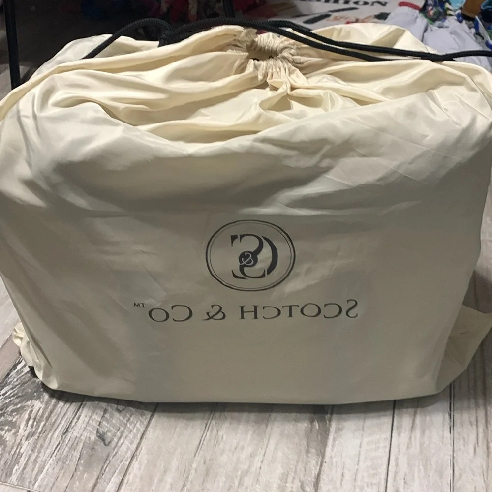 Petit Pawfection by Anastasia Scotch & Co. High End Pet Handbags Brand New